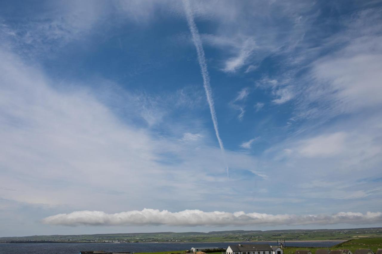 Coach House Lodge Rooms Lahinch Buitenkant foto