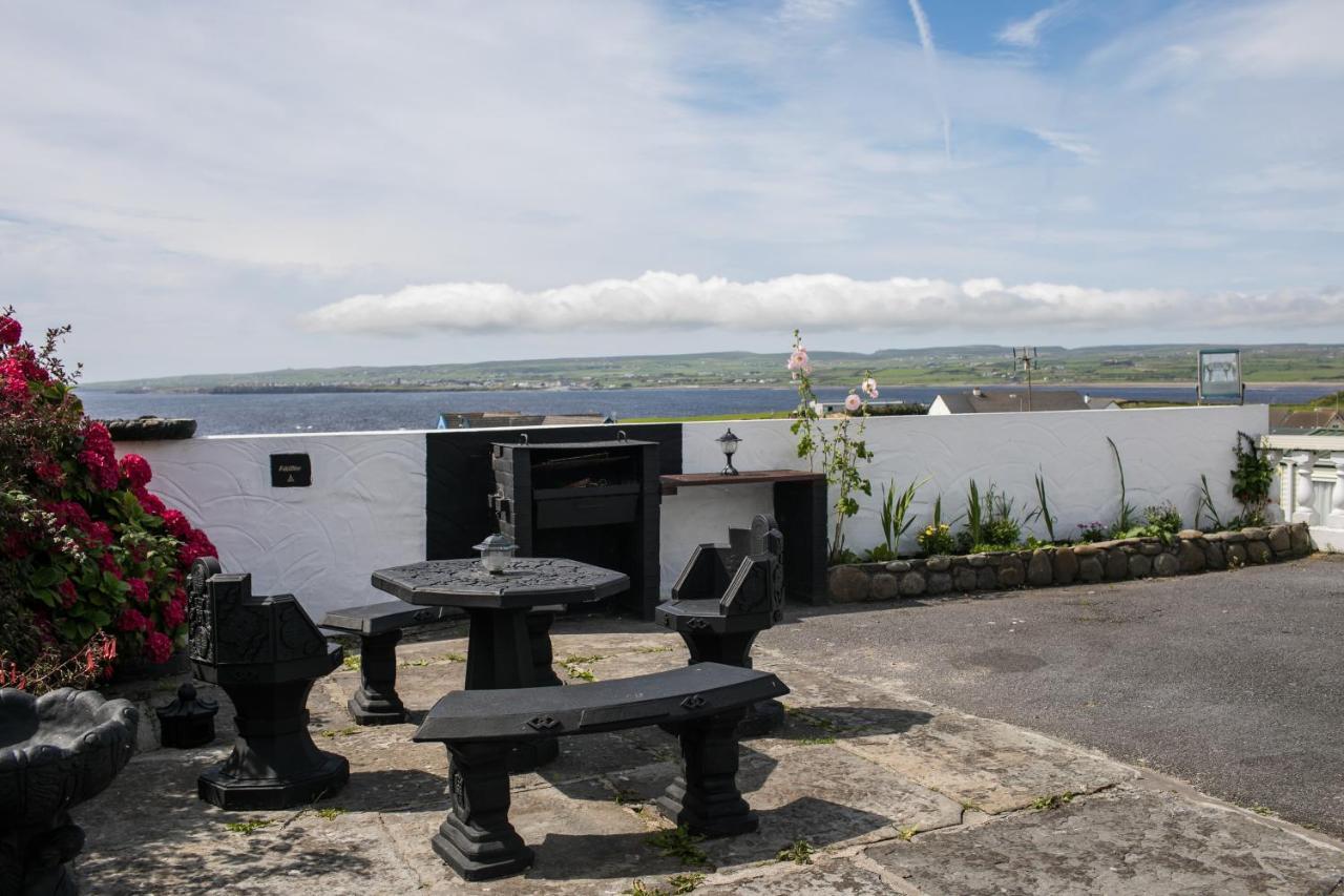 Coach House Lodge Rooms Lahinch Buitenkant foto